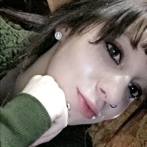 Meet your Posher, Faith